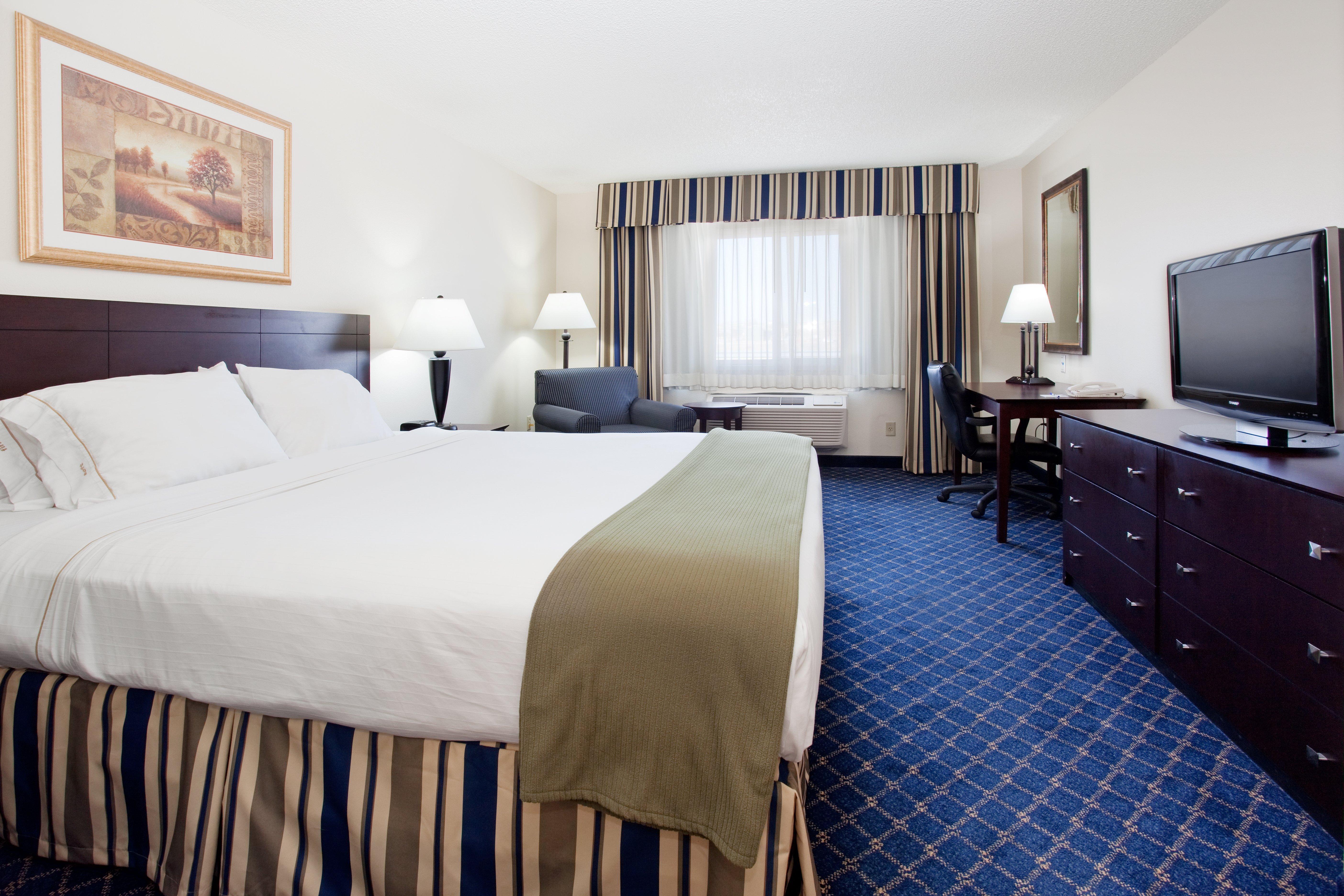 Holiday Inn Express Hotel & Suites Torrington By Ihg Exterior photo